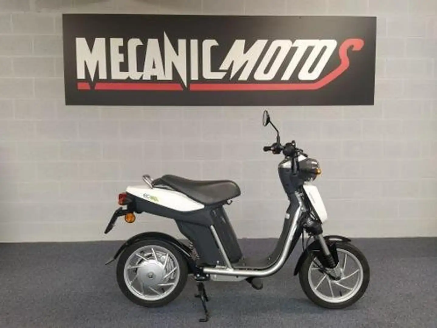 Yamaha EC 03 SCOOTER YAMAHA EC03 - 100% ELECTRIQUE Wit - 1