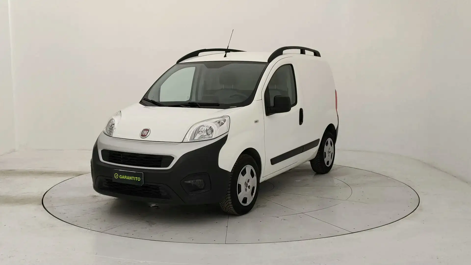 Fiat Fiorino cargo 1.3 mjt 95cv ecojet SX E6d-temp Weiß - 1