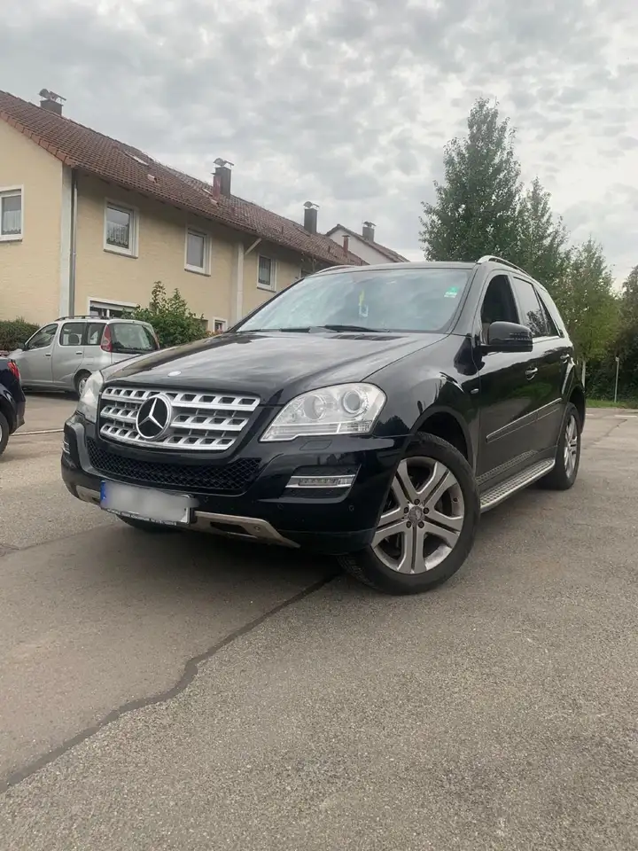 Mercedes-Benz ML 300