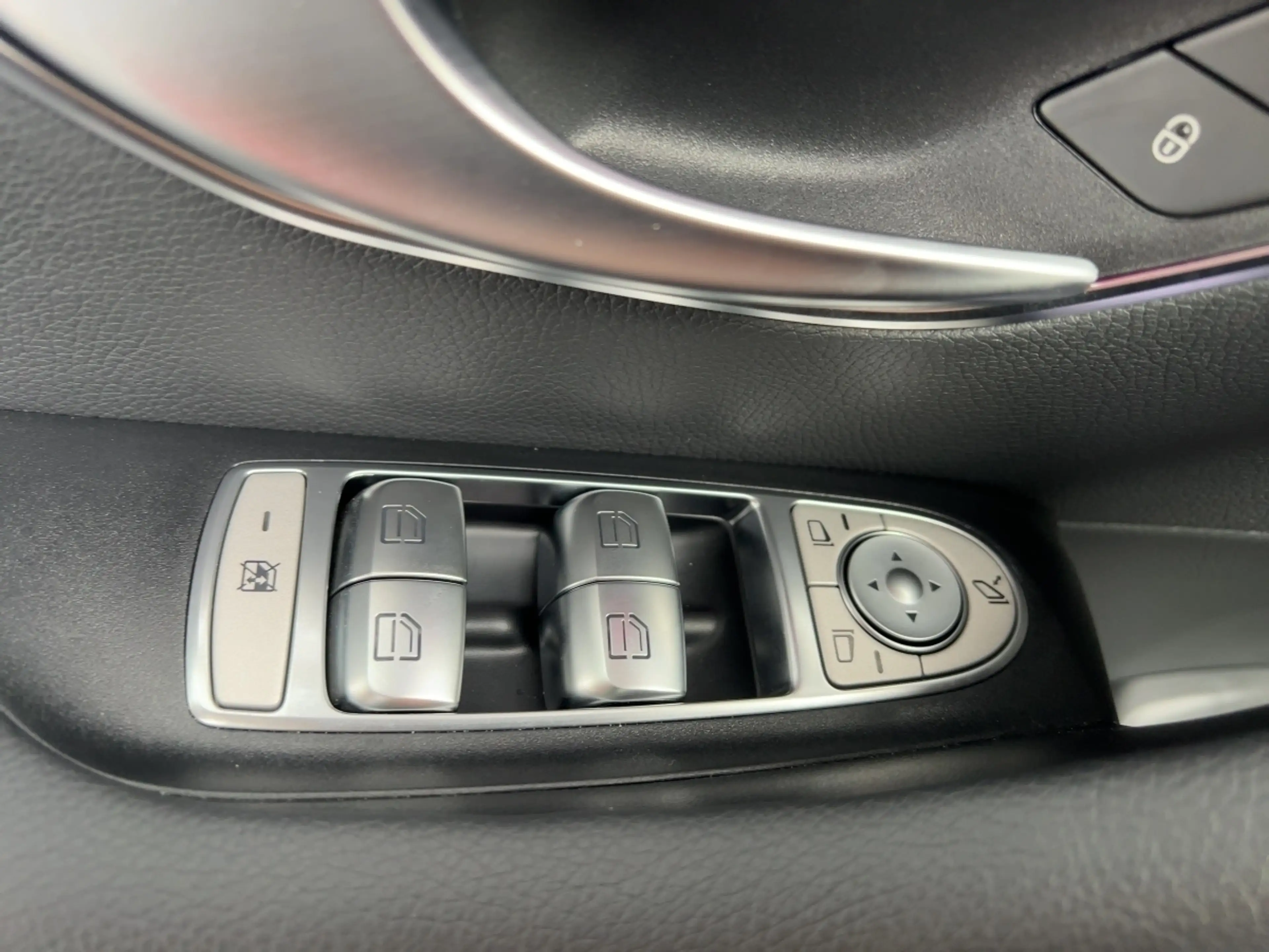 Mercedes-Benz E 450 T All-Terrain 9G-TRONIC Avantgarde — photo 18