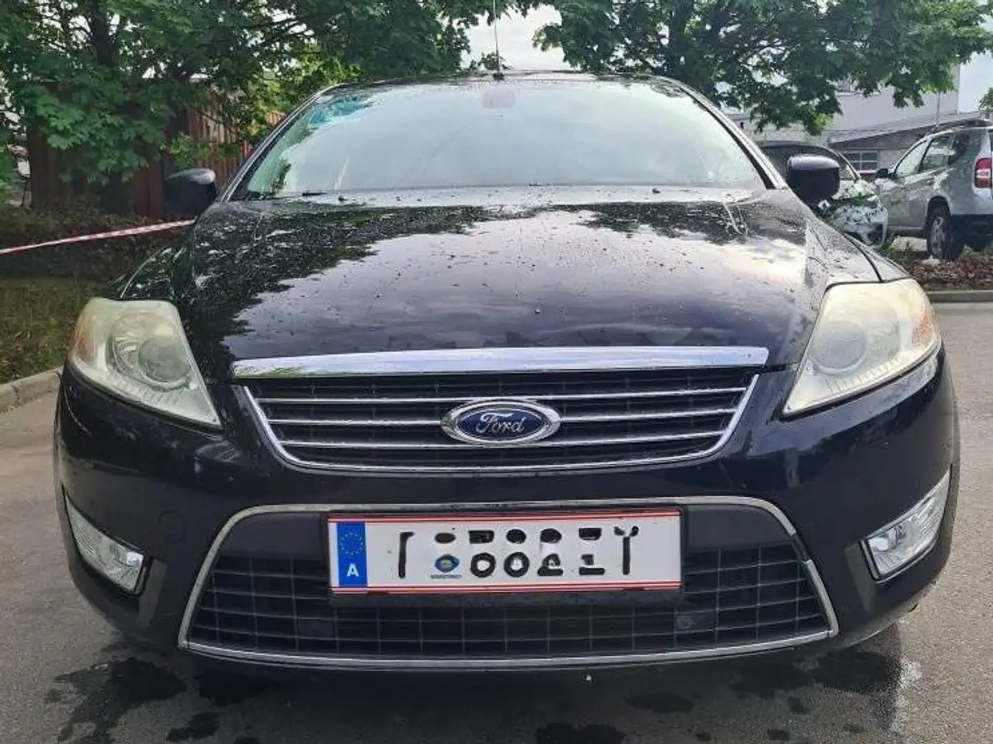 Ford Mondeo Mondeo Ghia 2,0 TDCi DPF Aut. Ghia Schwarz - 1