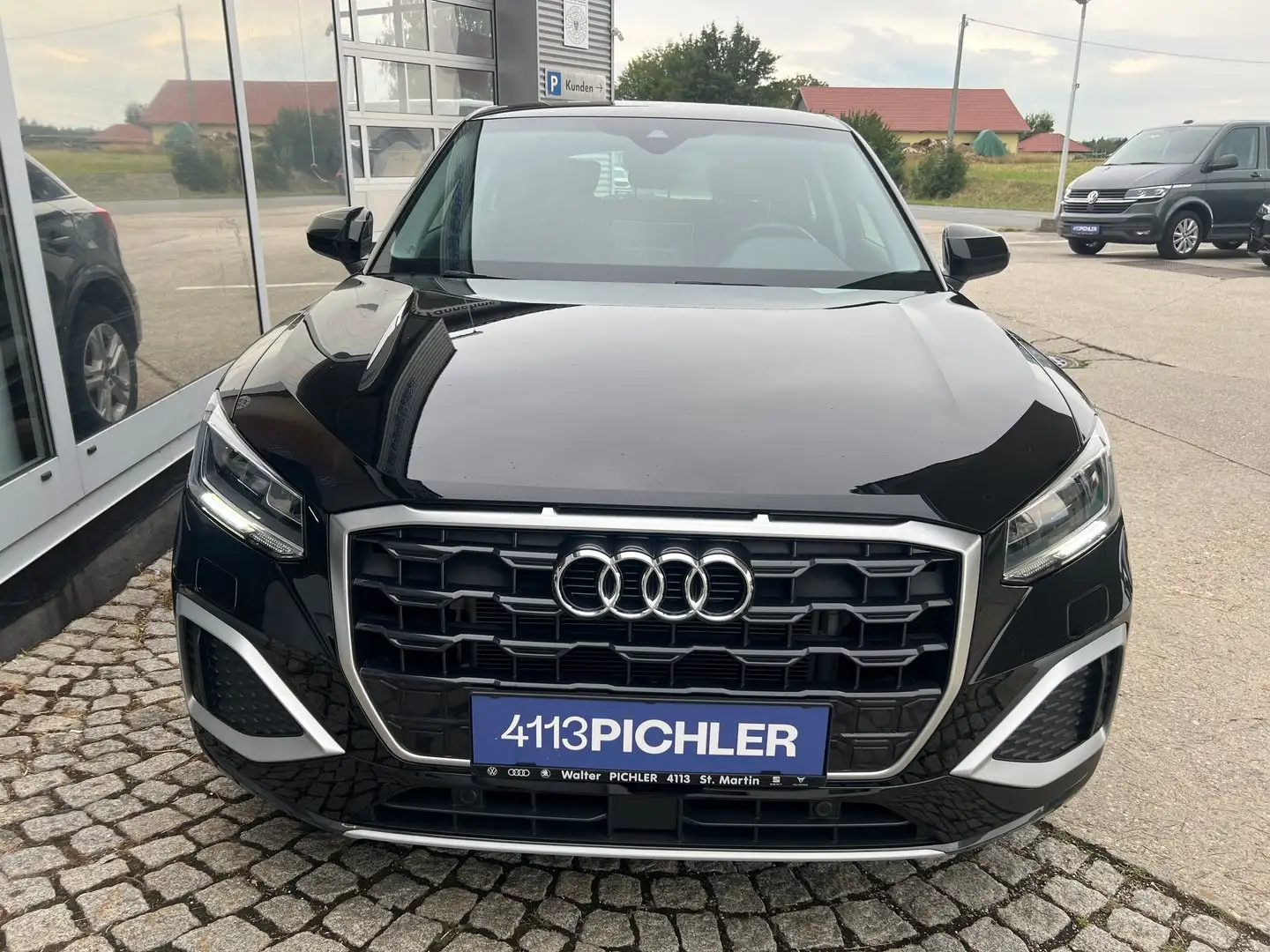 Audi Q2 30 TFSI admired Schwarz - 2