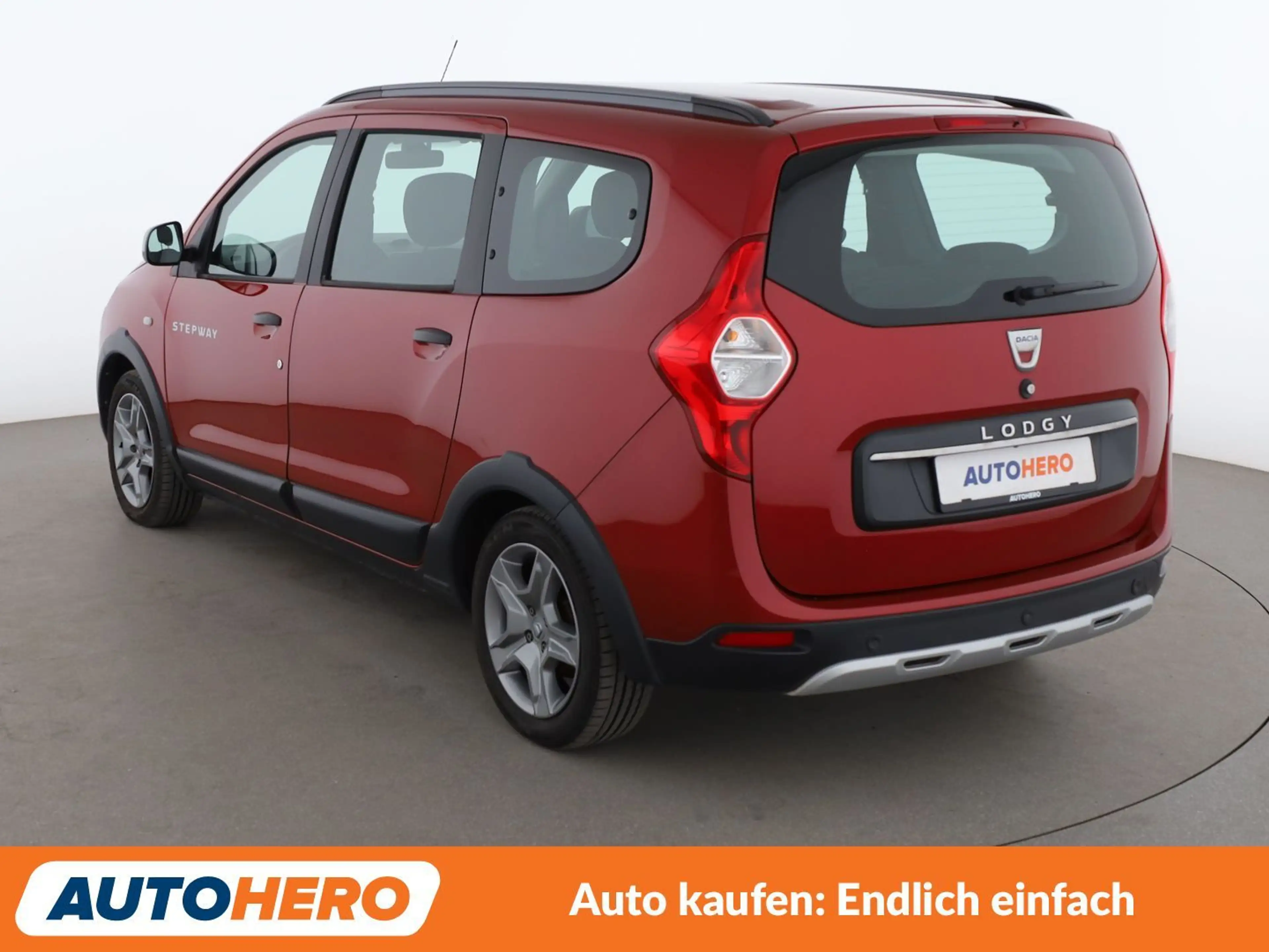 Dacia Lodgy 1.5 Blue dCi Stepway *CAM*TEMPO*KLIMA* — photo 4