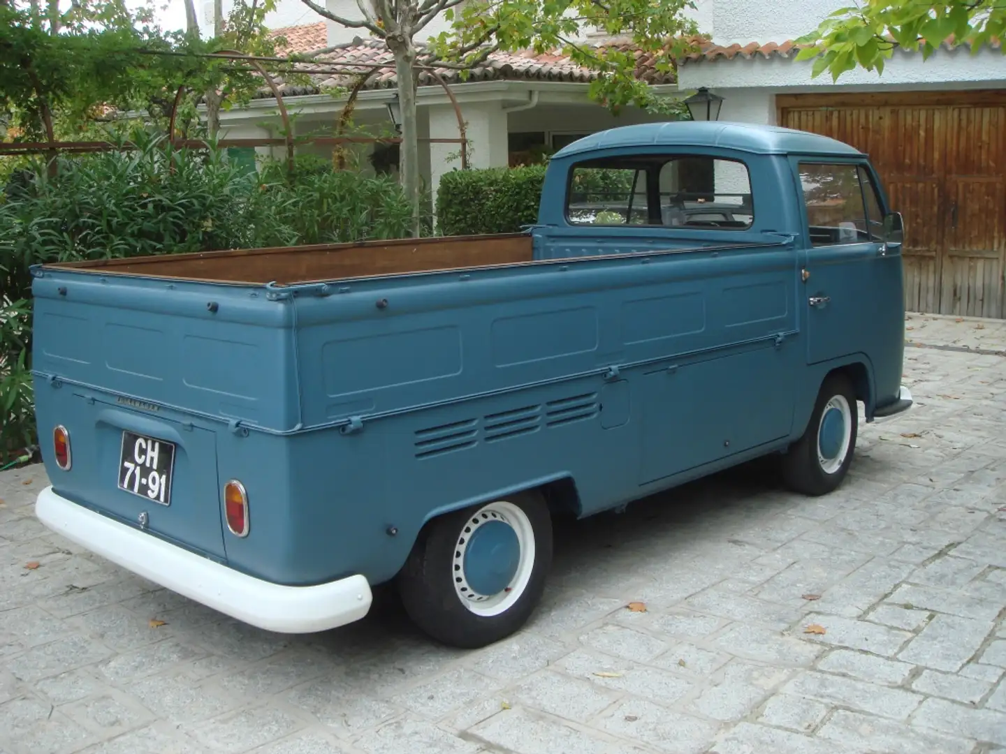 Volkswagen T2 (T2) Azul - 2