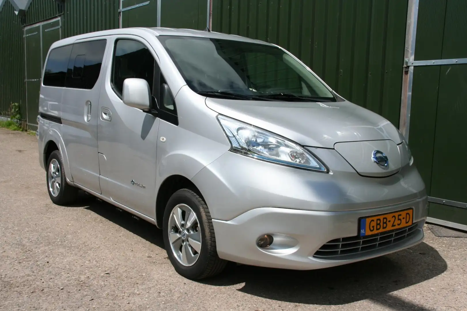 Nissan E-NV200 Evalia Connect Edition ROLSTOEL / INVALIDE , 5P. A Gris - 2