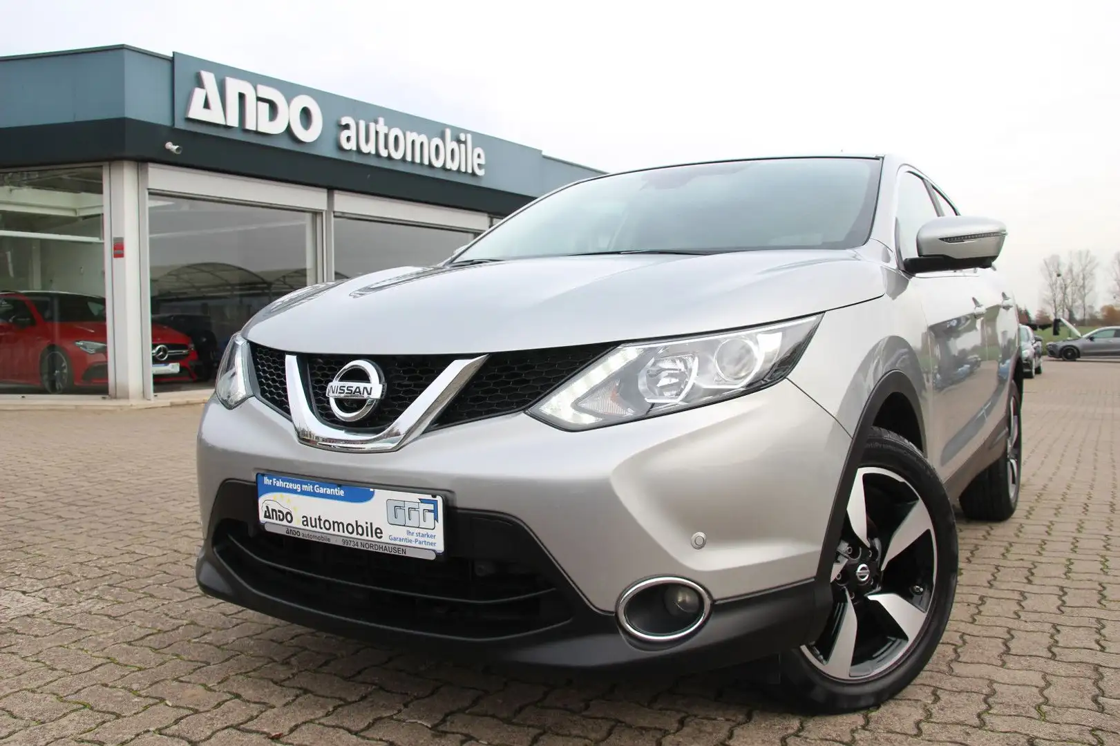 Nissan Qashqai 1.5 N-Connecta Navi/SHZ/PDC/Spur/360° Grau - 2