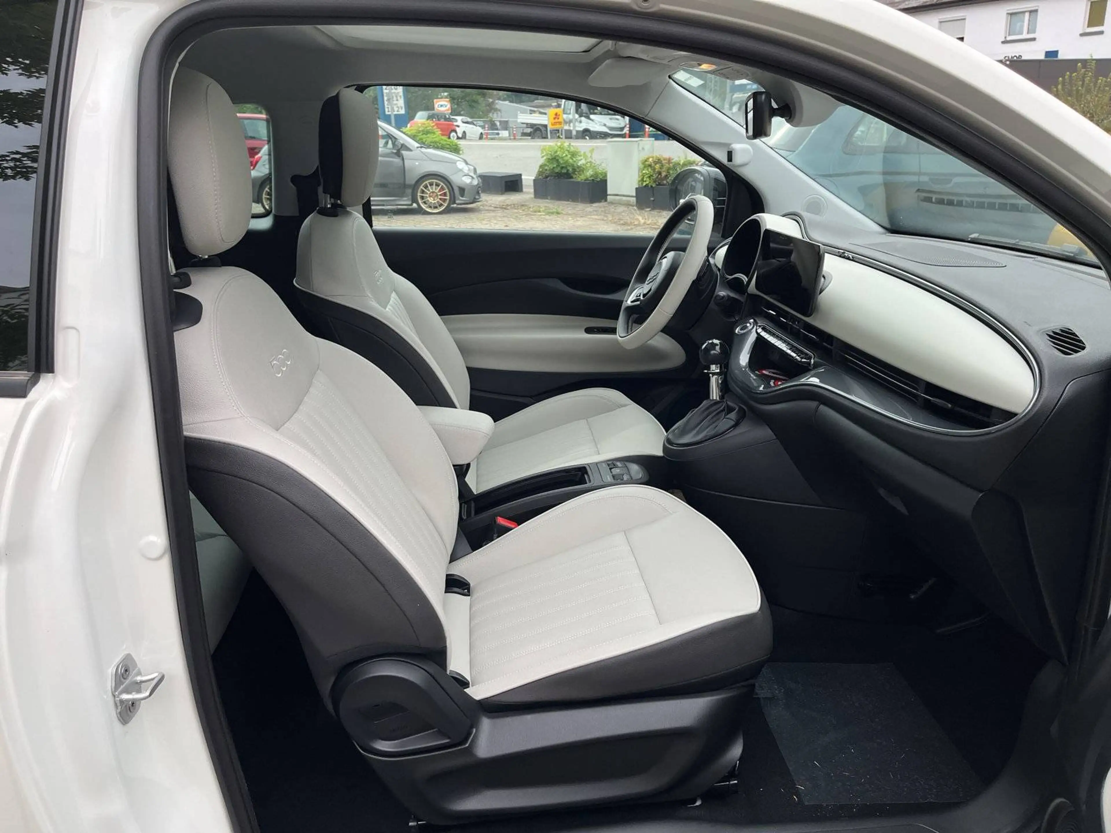 Fiat 500 1.0 Hybrid FireFly 48 kW La Prima — photo 8
