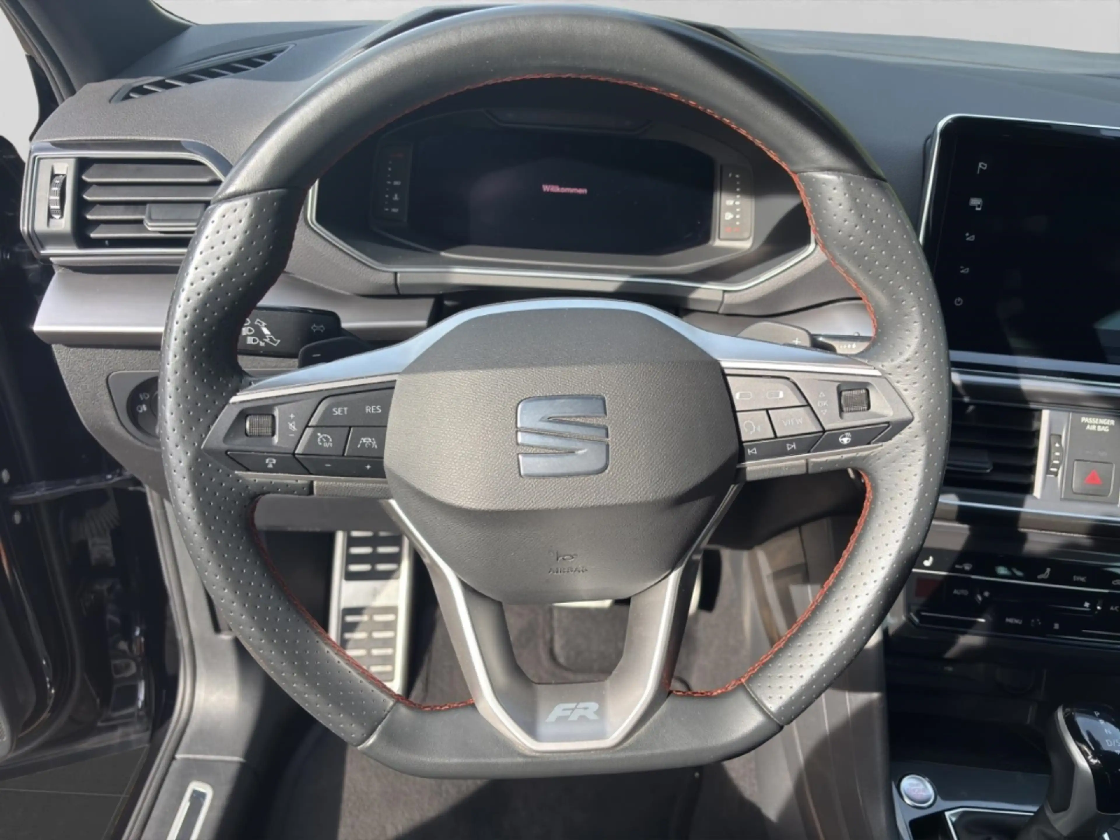 SEAT Tarraco 1.5 TSI ACT FR Alu LED AHK Kamera Navi ACC Sitzh. — photo 9