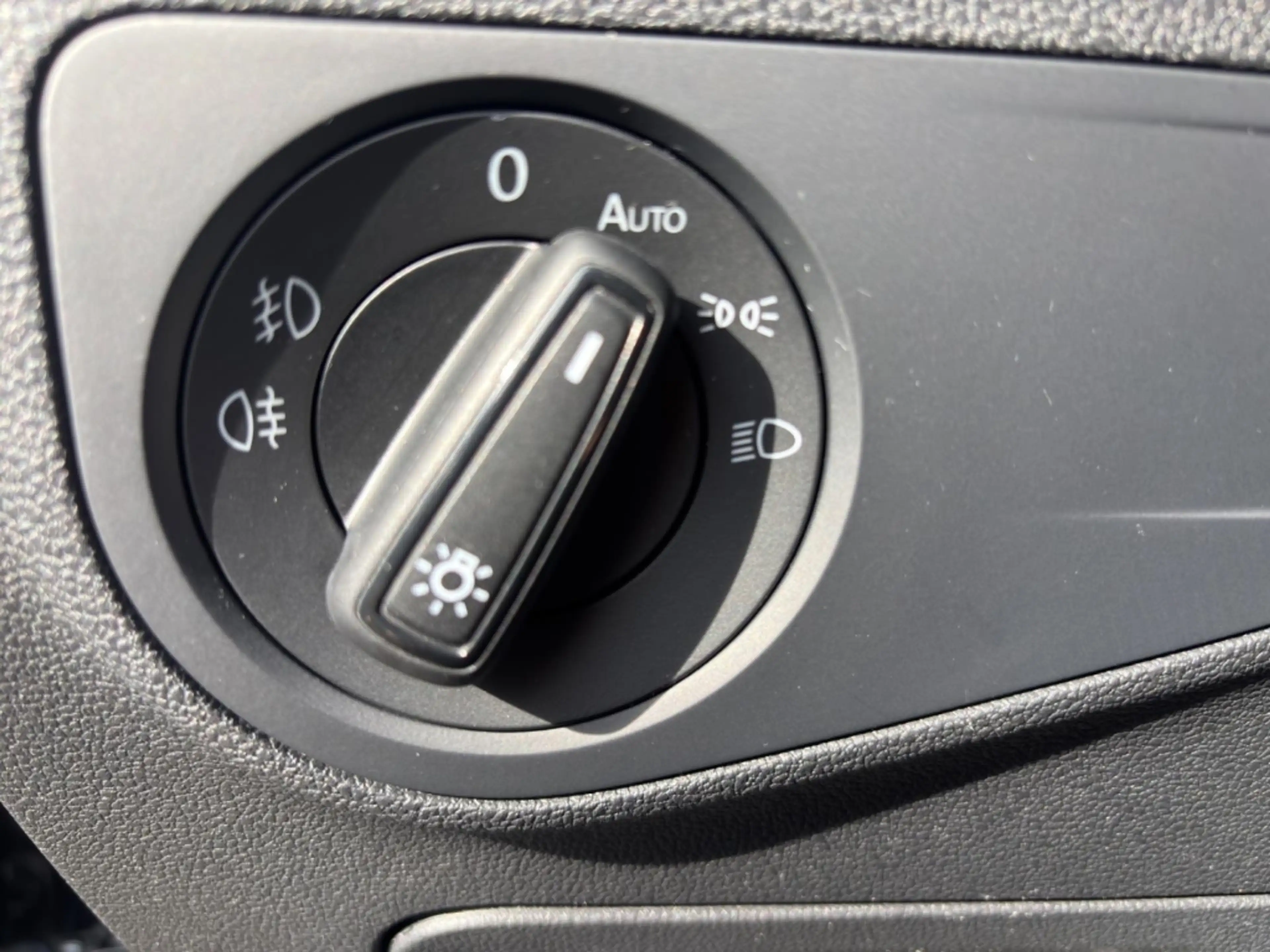 SEAT Tarraco 1.5 TSI ACT FR Alu LED AHK Kamera Navi ACC Sitzh. — photo 11