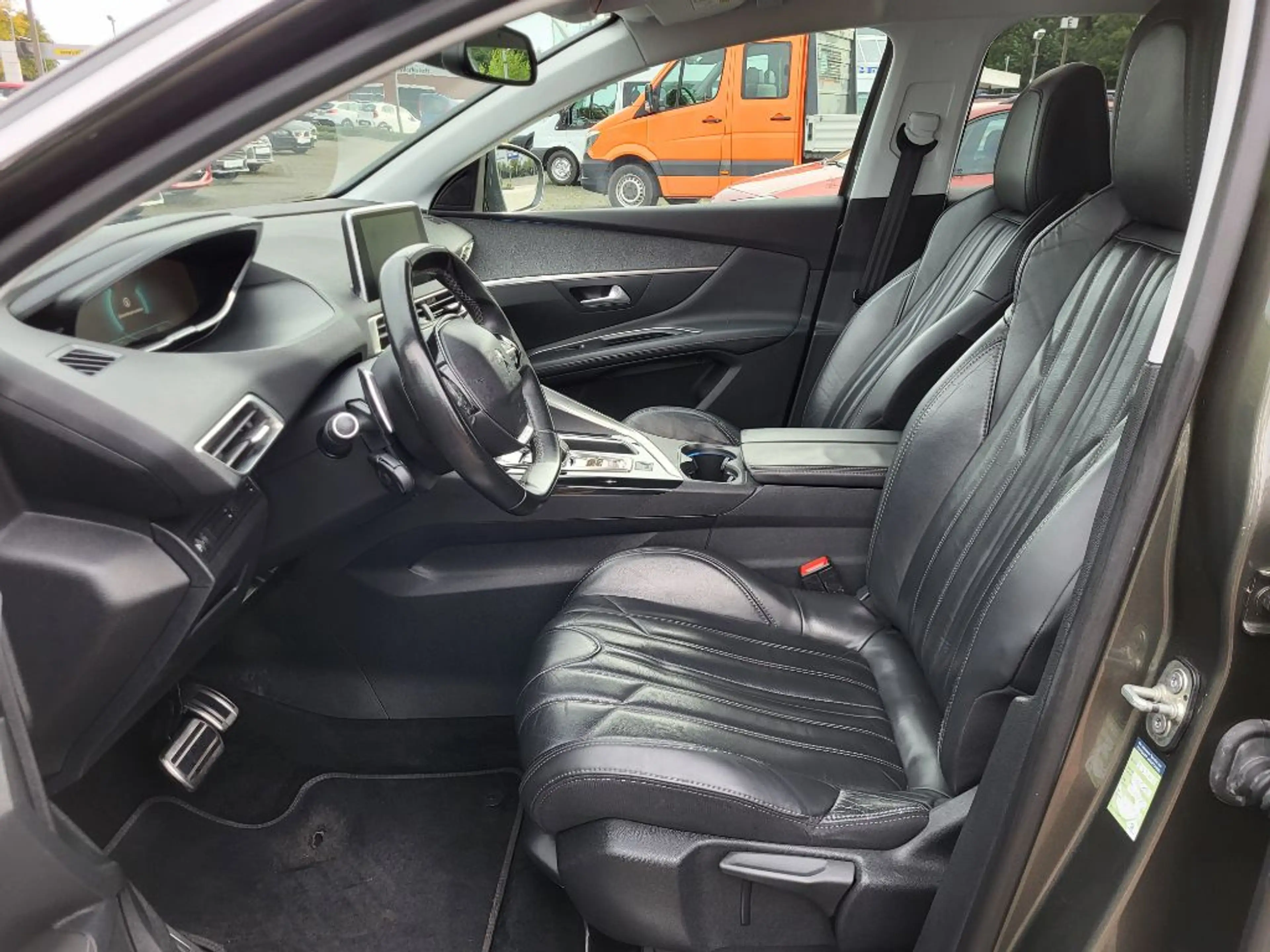 Peugeot 3008 THP 165 EAT6 Stop & Start Allure — photo 12
