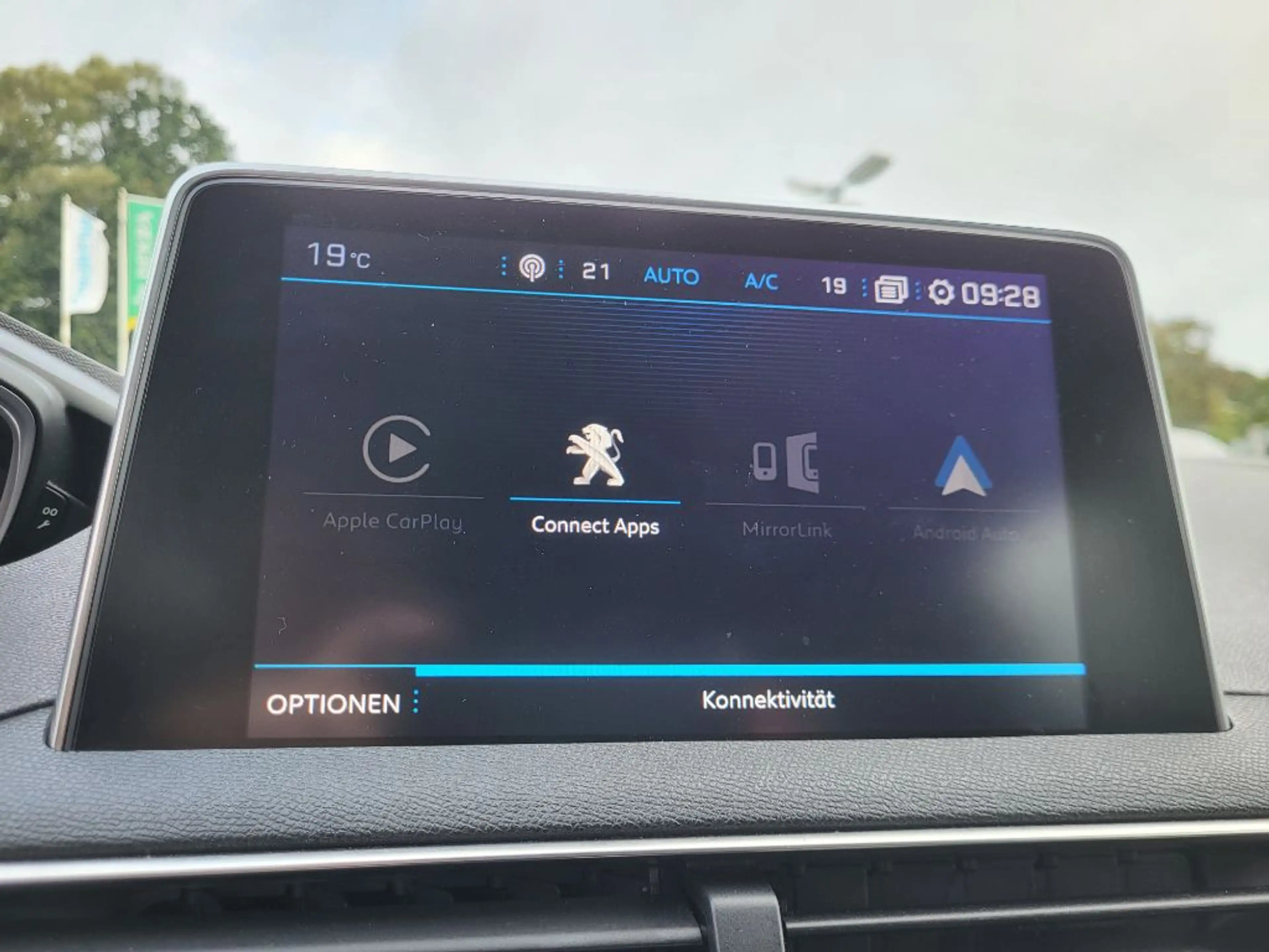 Peugeot 3008 THP 165 EAT6 Stop & Start Allure — photo 16