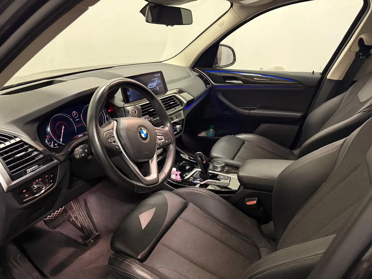BMW X3 X3 xdrive20d xLine 190cv auto my19 Negru - 2