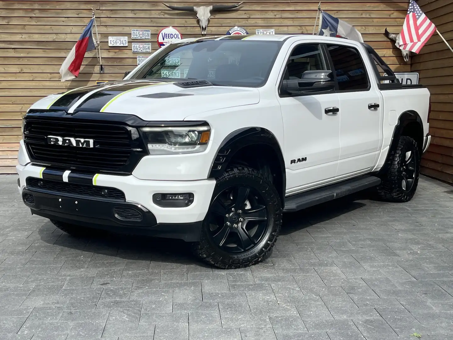 Dodge RAM 1500 Laramie 5,7L HEMI 4x4 AHK LPG Rollbar Weiß - 2