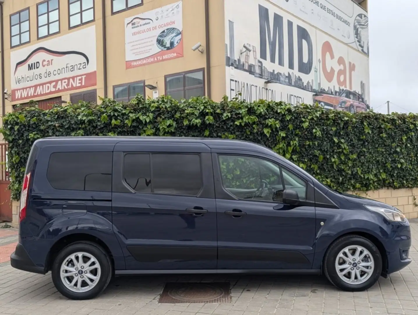 Ford Tourneo Connect Grand 1.5TDCi Auto-S&S Titanium 120 Bleu - 2