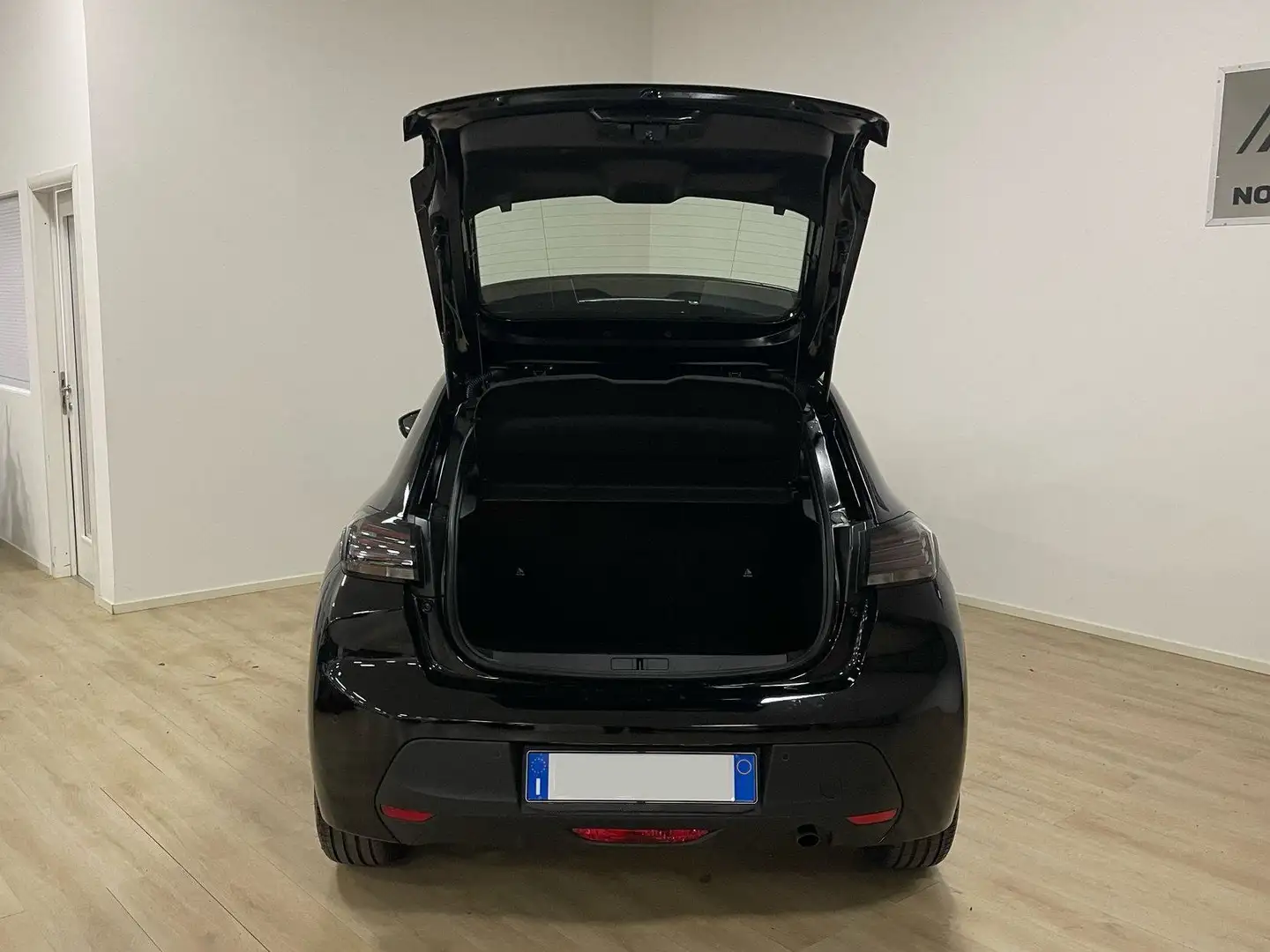 Peugeot 208 208 1.2 puretech Style s ** KM 0 ** NEOPATENTATI** Nero - 2