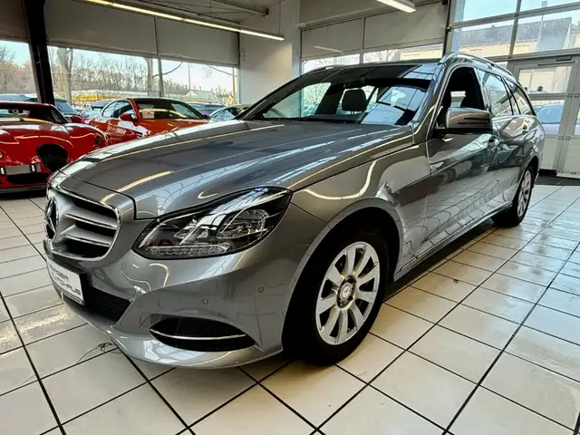 Mercedes-Benz E 200 T-Modell CDI BlueEfficiency