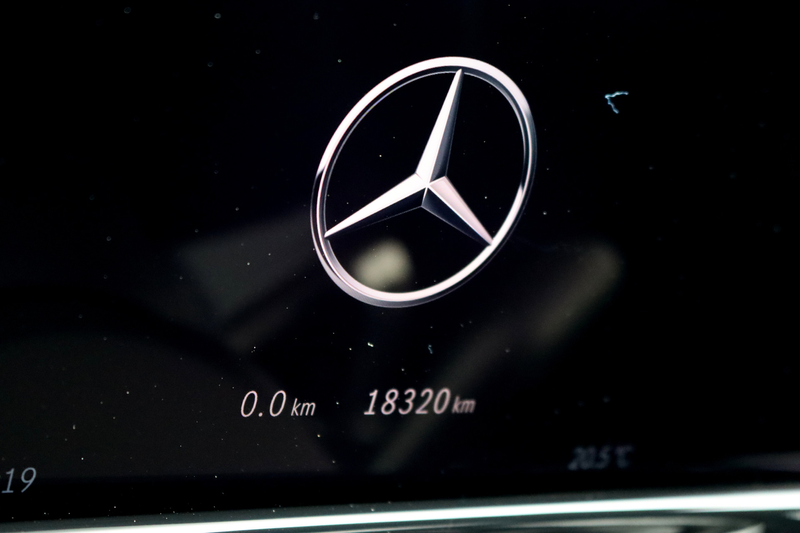 Mercedes-Benz E 400 e 4MATIC AMG Line | Luchtvering | Achterasbesturin — photo 28