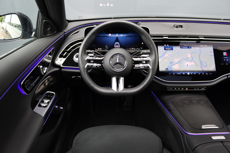 Mercedes-Benz E 400 e 4MATIC AMG Line | Luchtvering | Achterasbesturin — photo 29