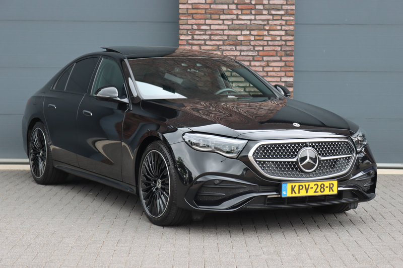Mercedes-Benz E 400 e 4MATIC AMG Line | Luchtvering | Achterasbesturin — photo 3