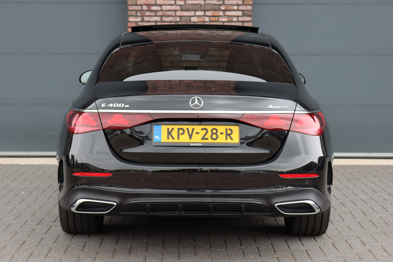 Mercedes-Benz E 400 e 4MATIC AMG Line | Luchtvering | Achterasbesturin — photo 15