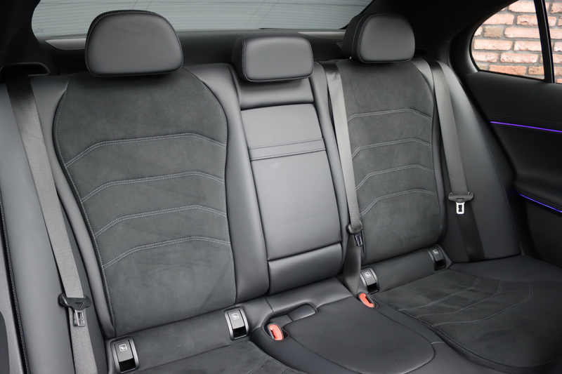 Mercedes-Benz E 400 e 4MATIC AMG Line | Luchtvering | Achterasbesturin — photo 33