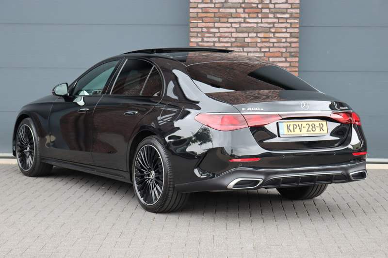 Mercedes-Benz E 400 e 4MATIC AMG Line | Luchtvering | Achterasbesturin — photo 5