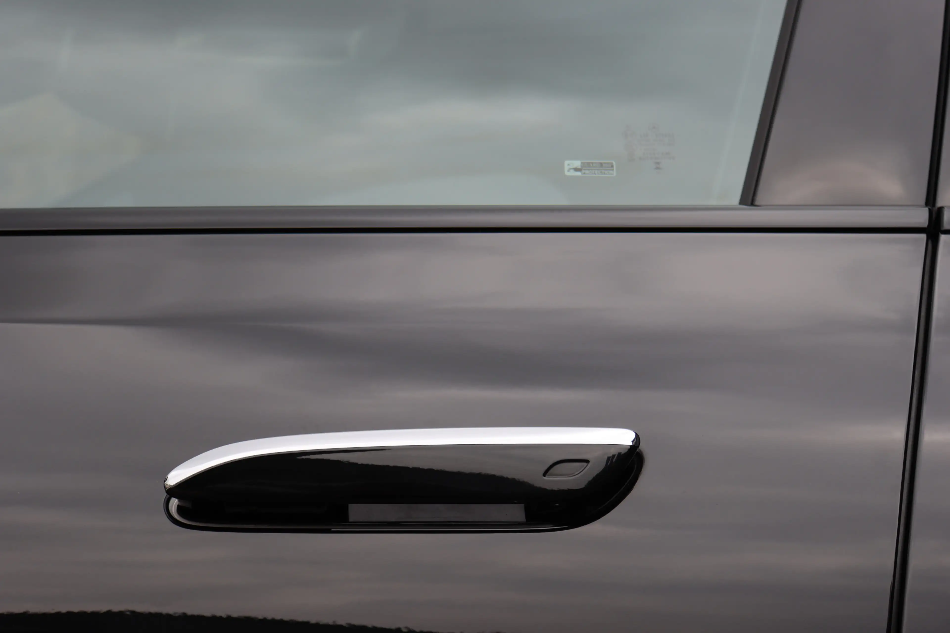 Mercedes-Benz E 400 e 4MATIC AMG Line | Luchtvering | Achterasbesturin — photo 27