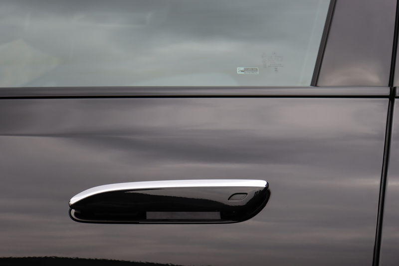 Mercedes-Benz E 400 e 4MATIC AMG Line | Luchtvering | Achterasbesturin — photo 27