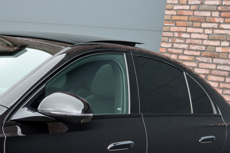 Mercedes-Benz E 400 e 4MATIC AMG Line | Luchtvering | Achterasbesturin — photo 19