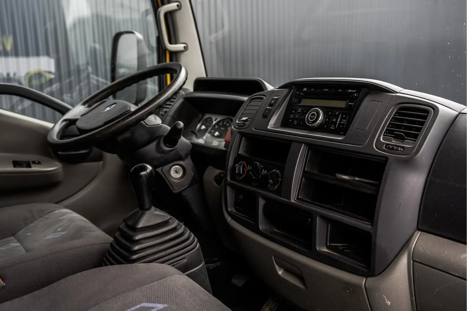 Renault RENAULT MAXITY | 3-Zits | BUNK huifbak | 3.5T Trek Galben - 2