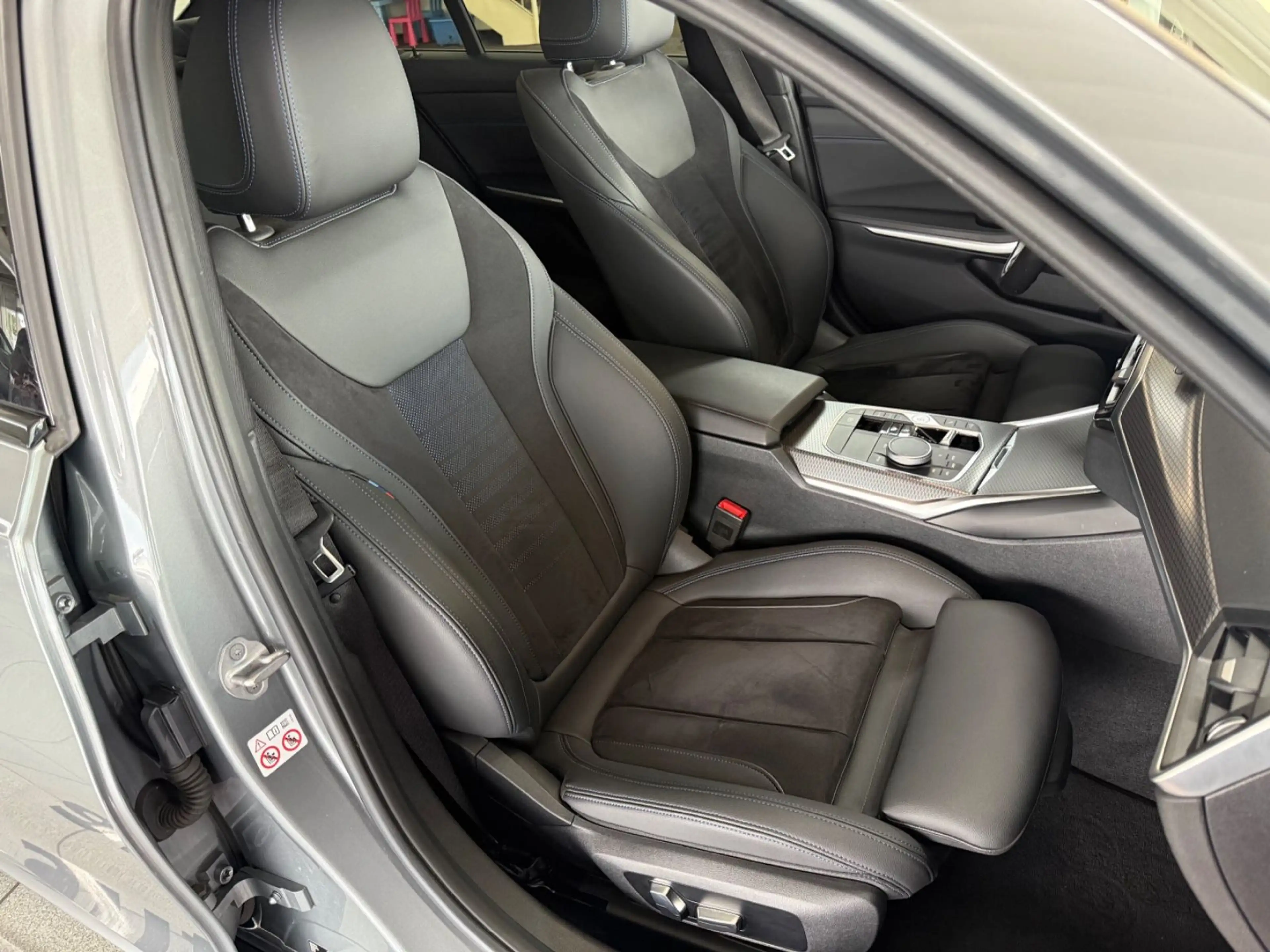 BMW 320 d M Sportpaket AUT./LED/HUD/CAM/MEMORY — photo 6