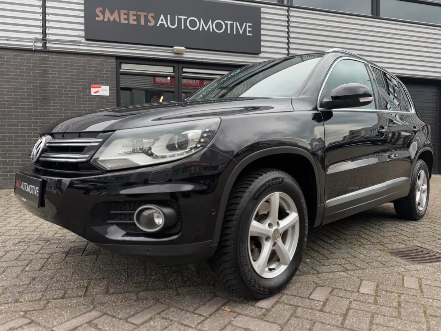 Volkswagen Tiguan 2.0 TSI Track&Field 4Motion,Automaat,Lane controle Nero - 2
