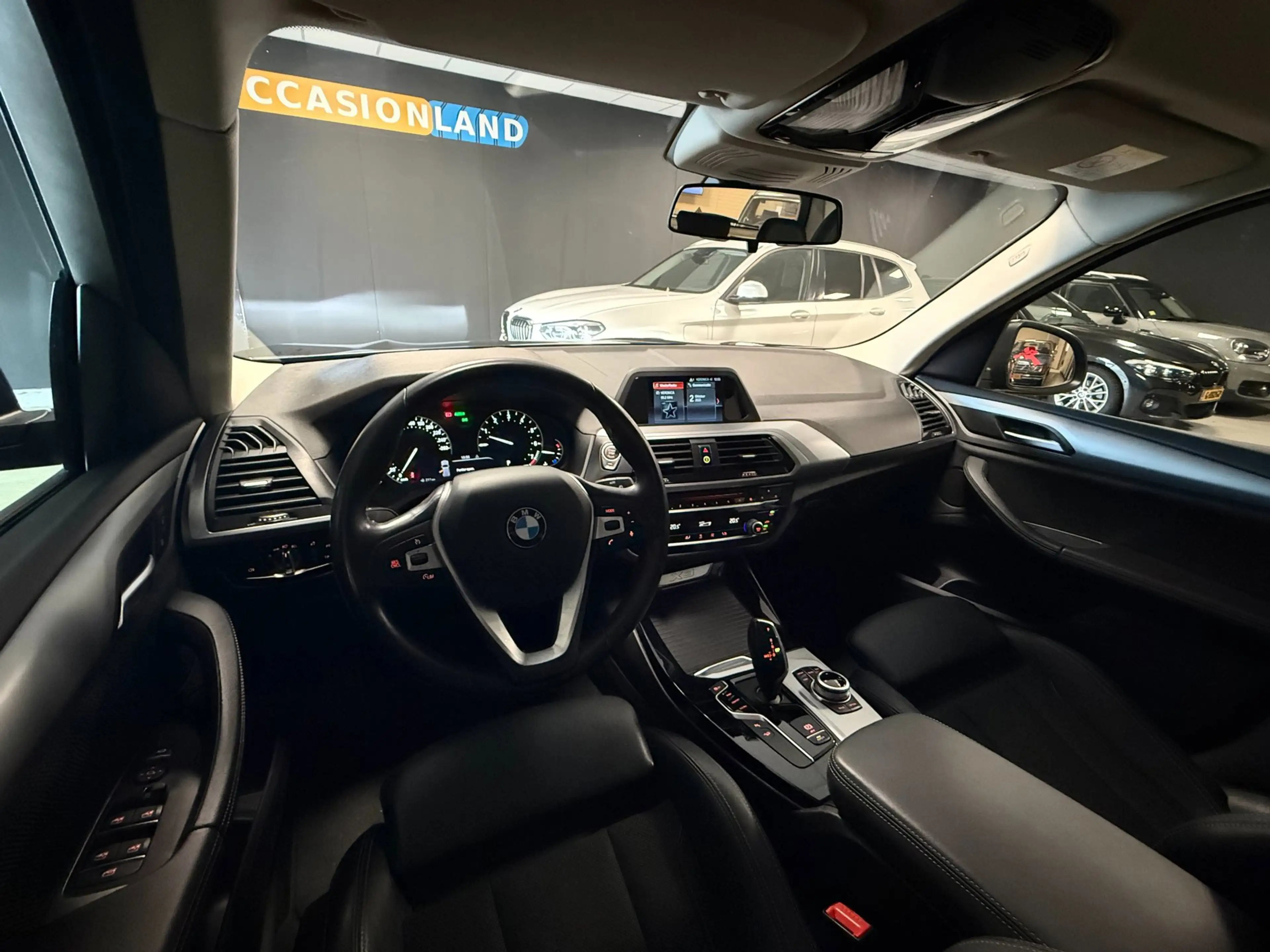 BMW X3 XDrive20i Launch Edition|CAMERA|BLUETOOTH|NAVI|PDC — photo 10