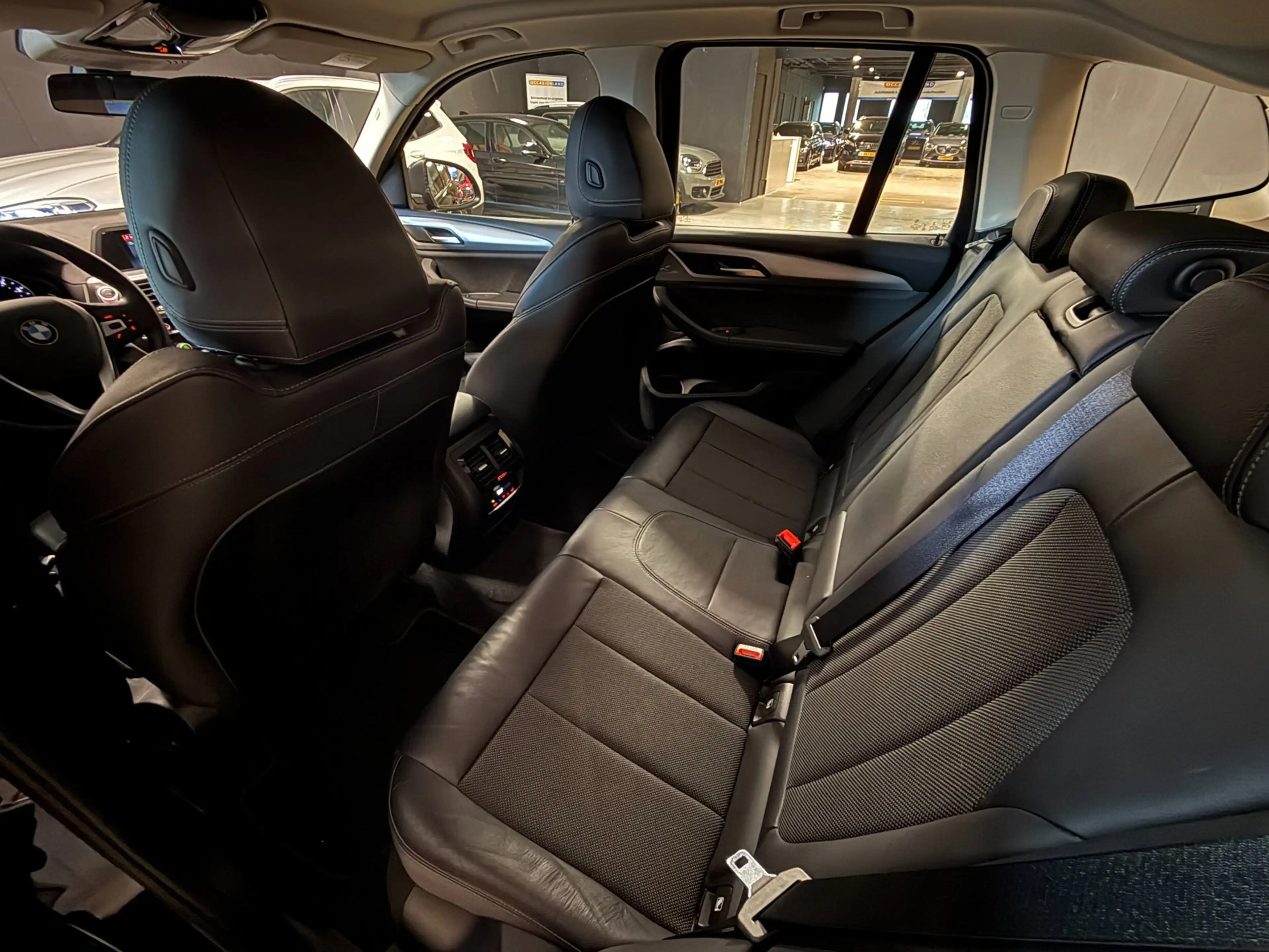 BMW X3 XDrive20i Launch Edition|CAMERA|BLUETOOTH|NAVI|PDC — photo 27