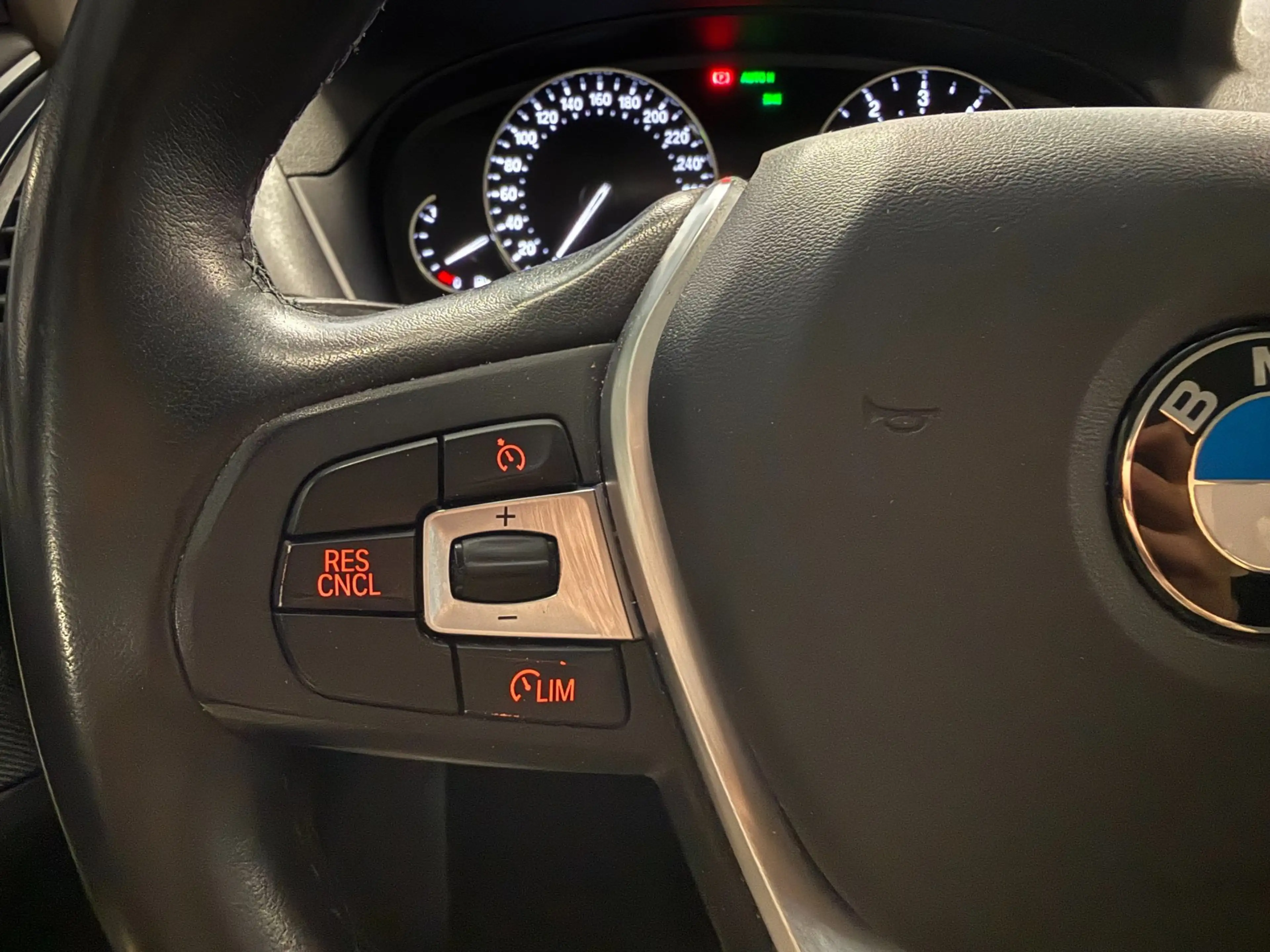 BMW X3 XDrive20i Launch Edition|CAMERA|BLUETOOTH|NAVI|PDC — photo 15
