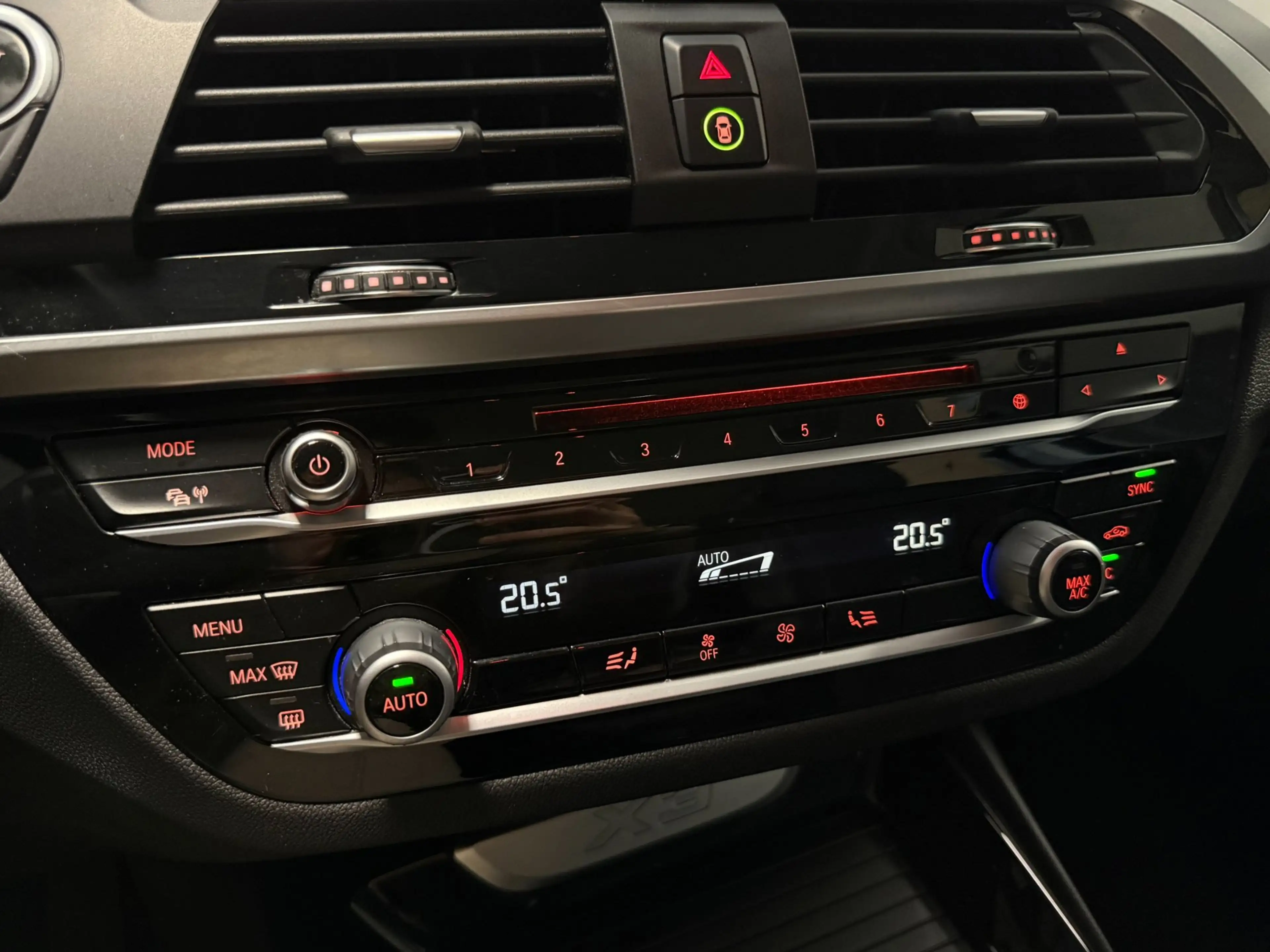 BMW X3 XDrive20i Launch Edition|CAMERA|BLUETOOTH|NAVI|PDC — photo 22