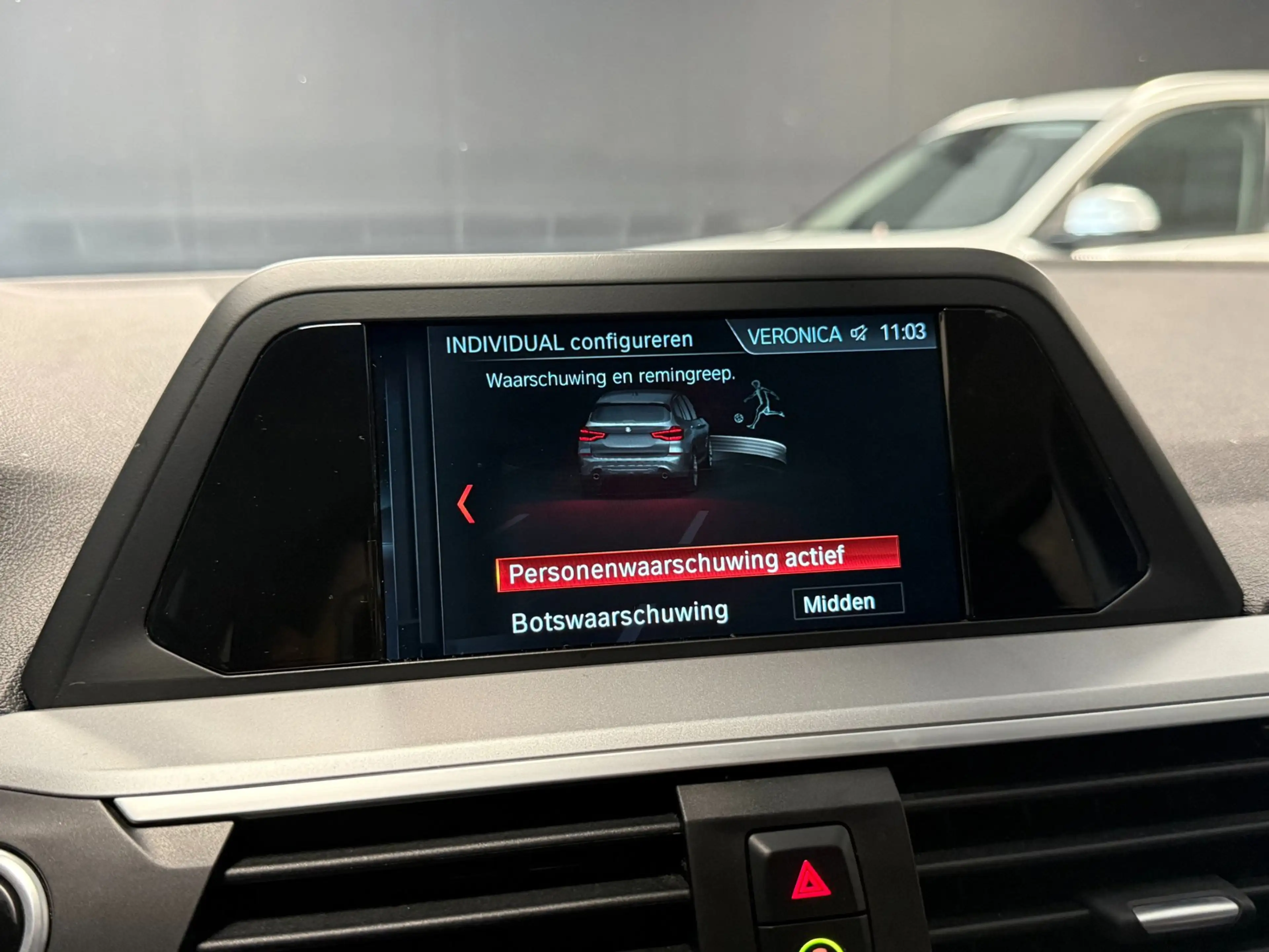 BMW X3 XDrive20i Launch Edition|CAMERA|BLUETOOTH|NAVI|PDC — photo 34