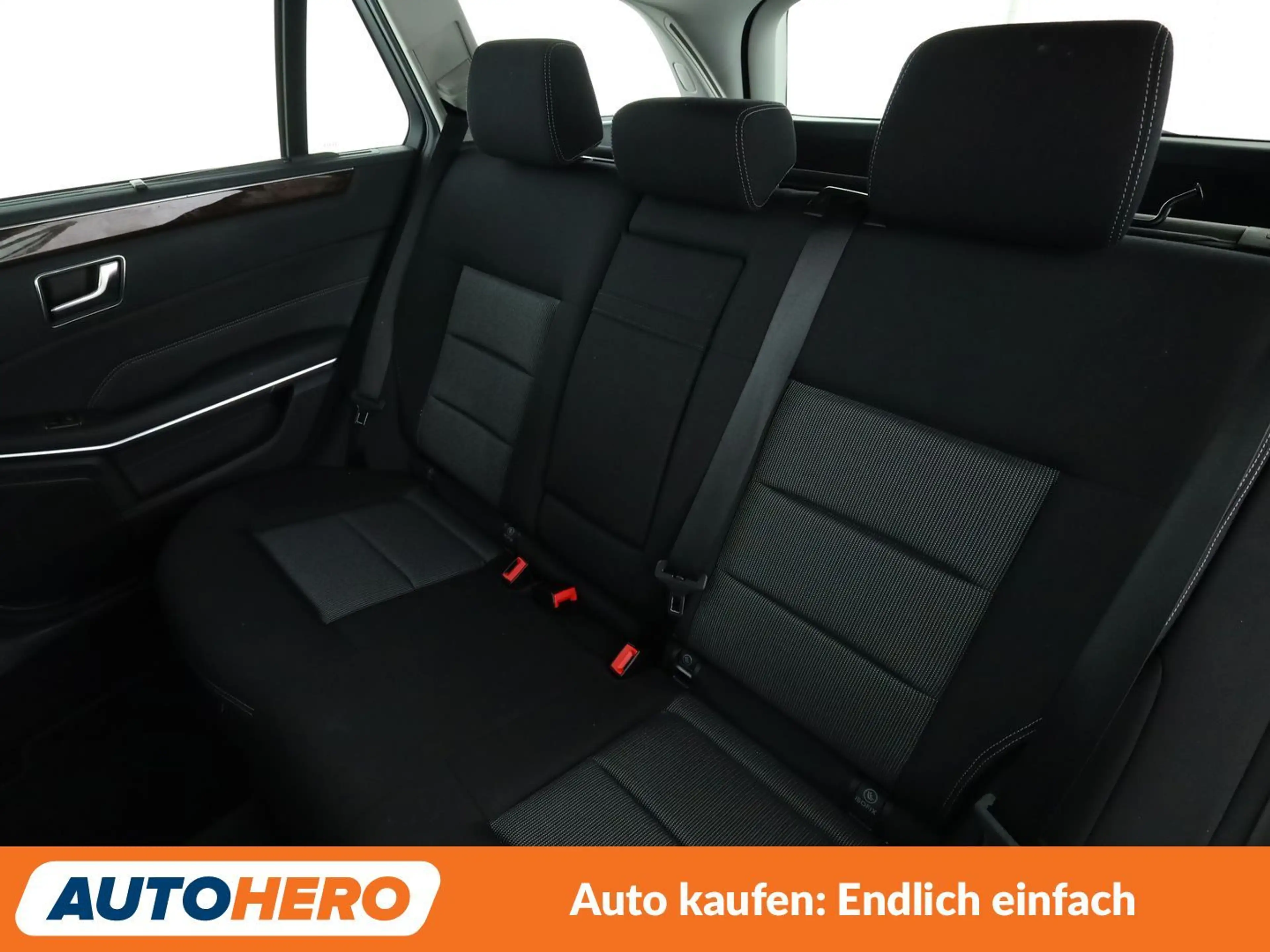 Mercedes-Benz E 350 CDI T BlueTEC Elegance Aut.*NAVI*PDC* — photo 14