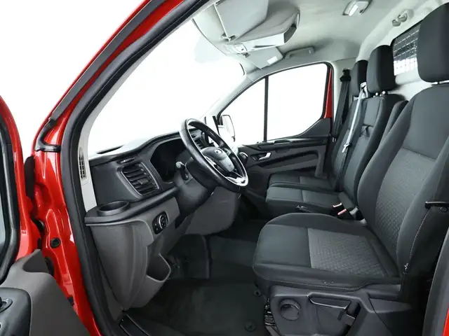 Ford Transit Custom view 8