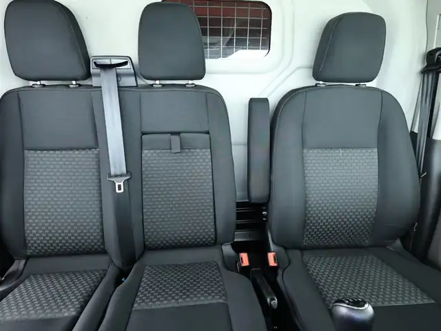 Ford Transit Custom view 15
