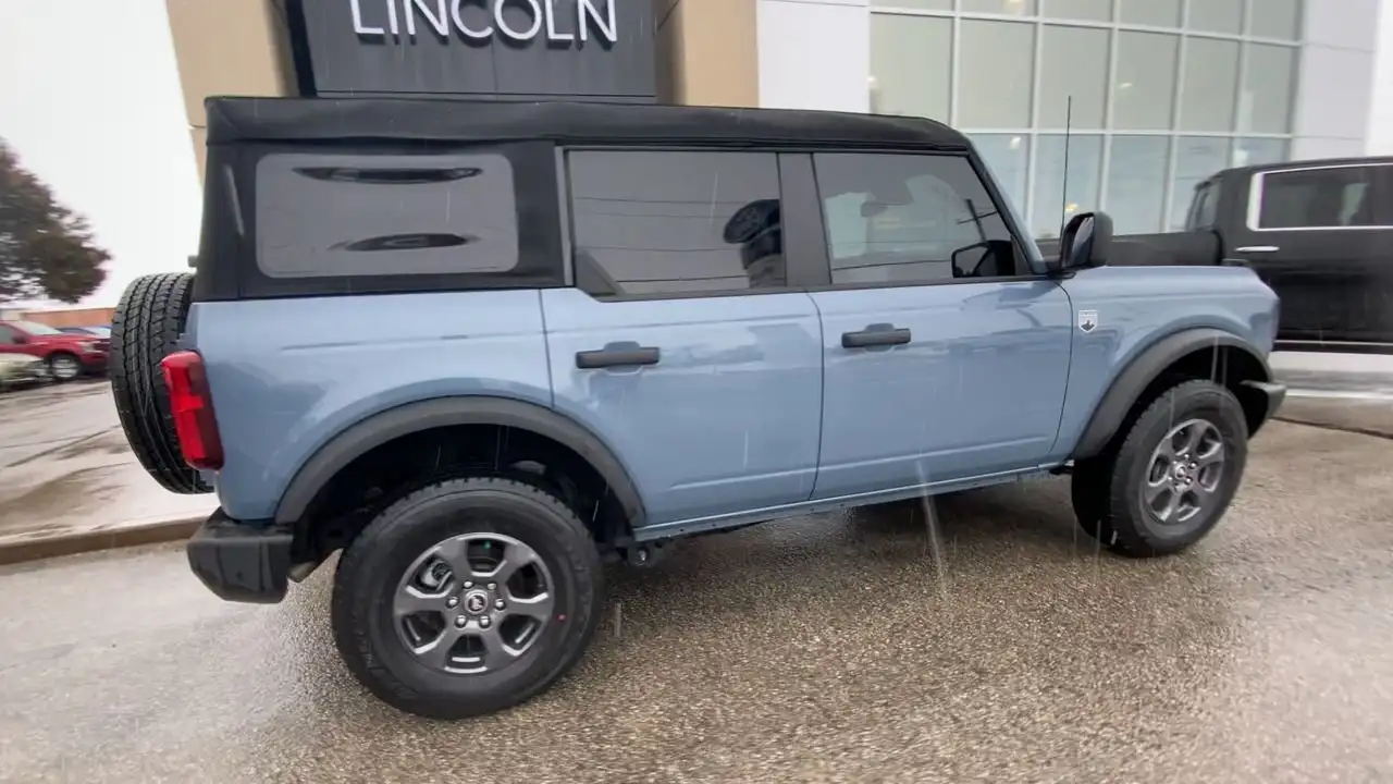 Ford Bronco снимка Ford Bronco