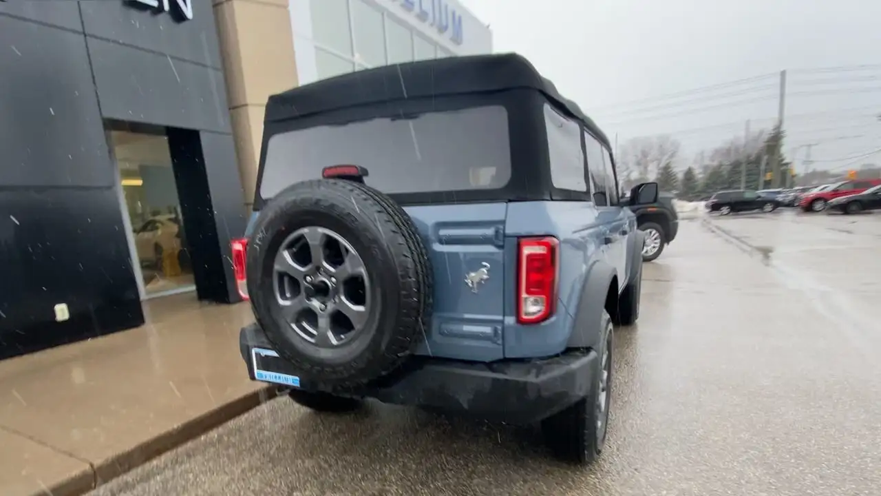 Ford Bronco снимка Ford Bronco