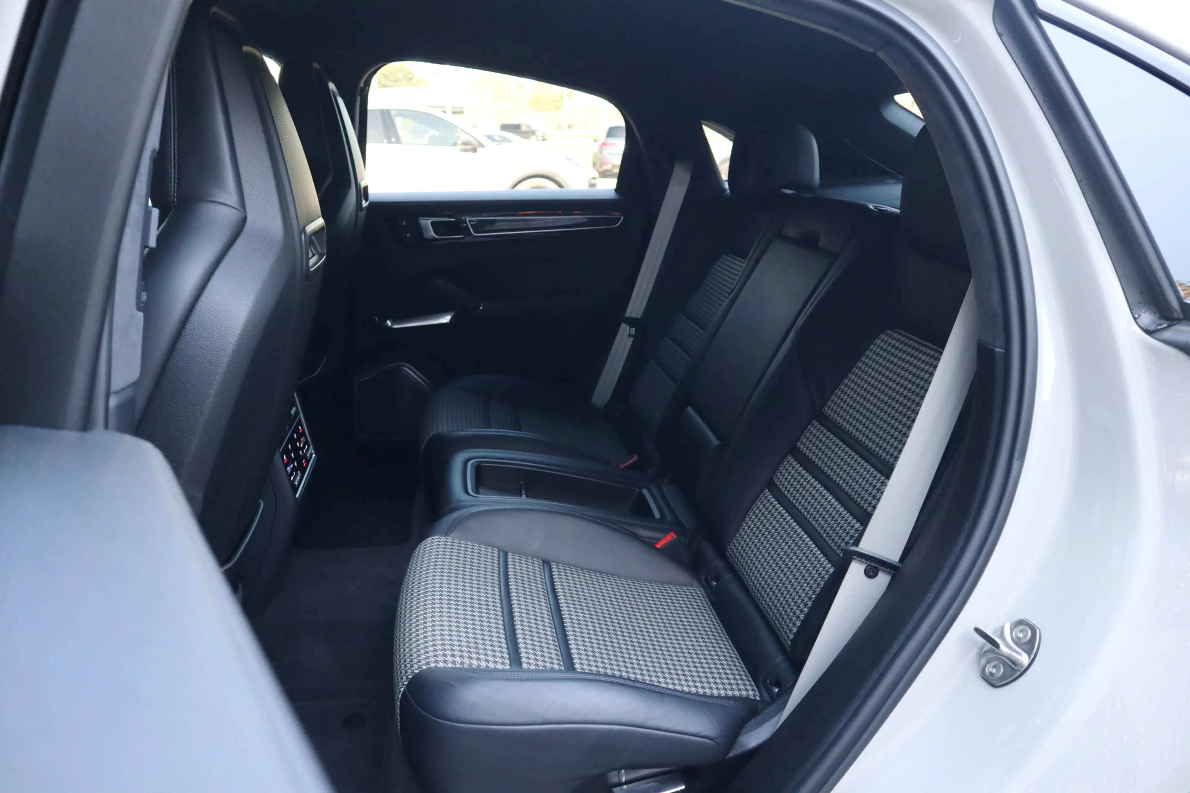 Porsche Cayenne Coupé 4.0 Turbo S E-Hybrid | Keramisch, Carbon, Bu — photo 20