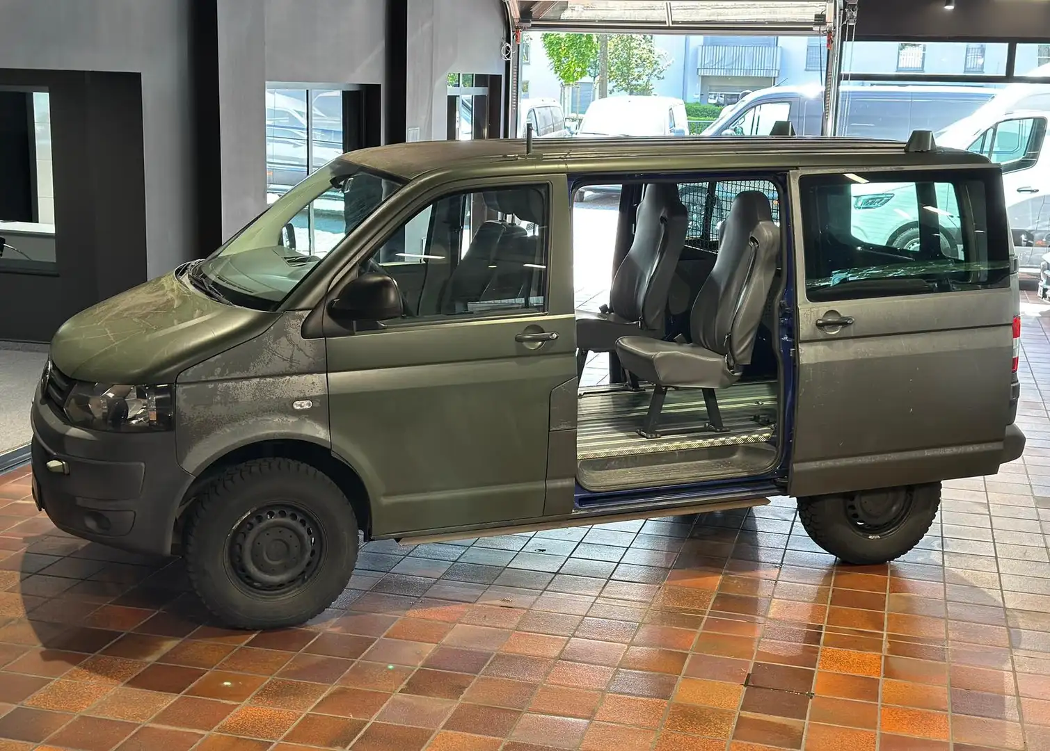 Volkswagen T5 Widder 4Motion kurz Seikel Rockton Bundeswehr Blau - 2