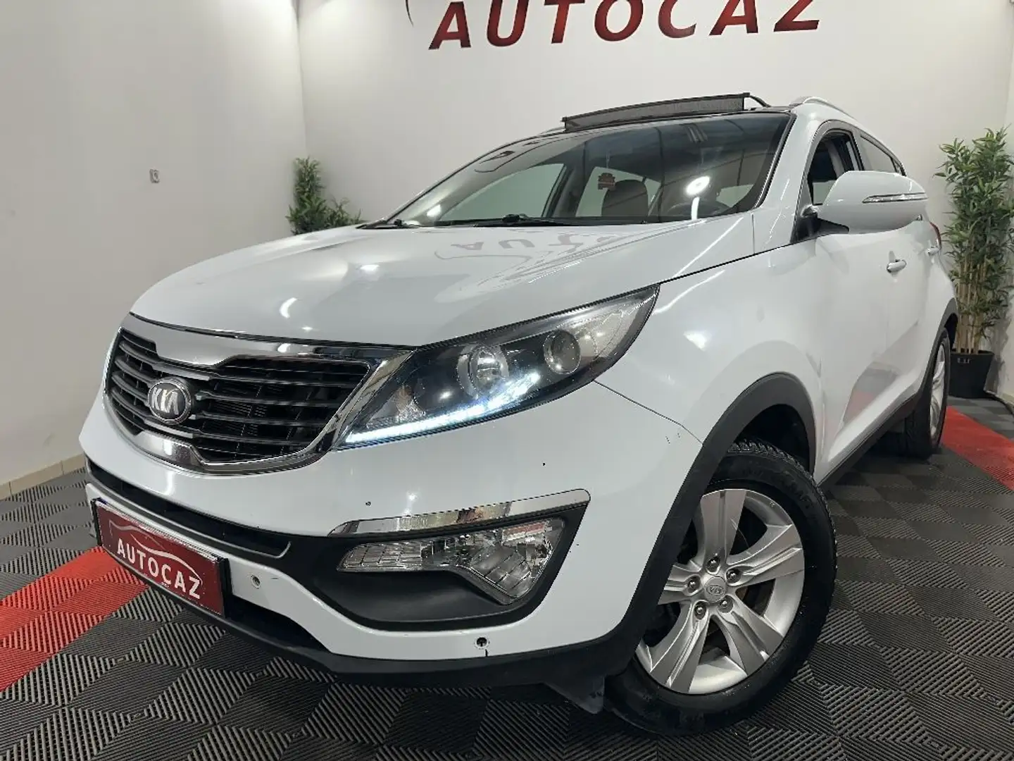 Kia Sportage 1.7 CRDi 115 ISG 2WD Premium +CAMERA/TOIT OUVRANT Blanc - 2