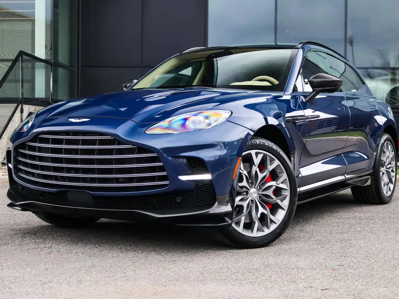 2023 Aston Martin DBX