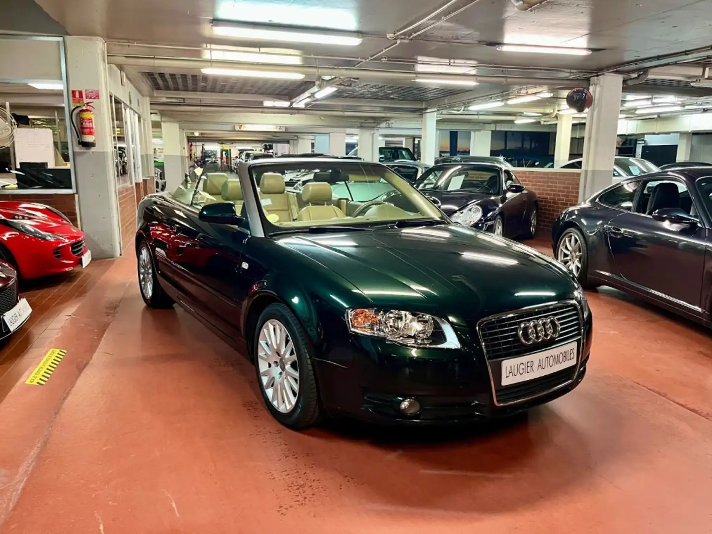 Audi A4 A4 II CABRIOLET 1.8 T AMBITION 1ERE MAIN Vert - 2