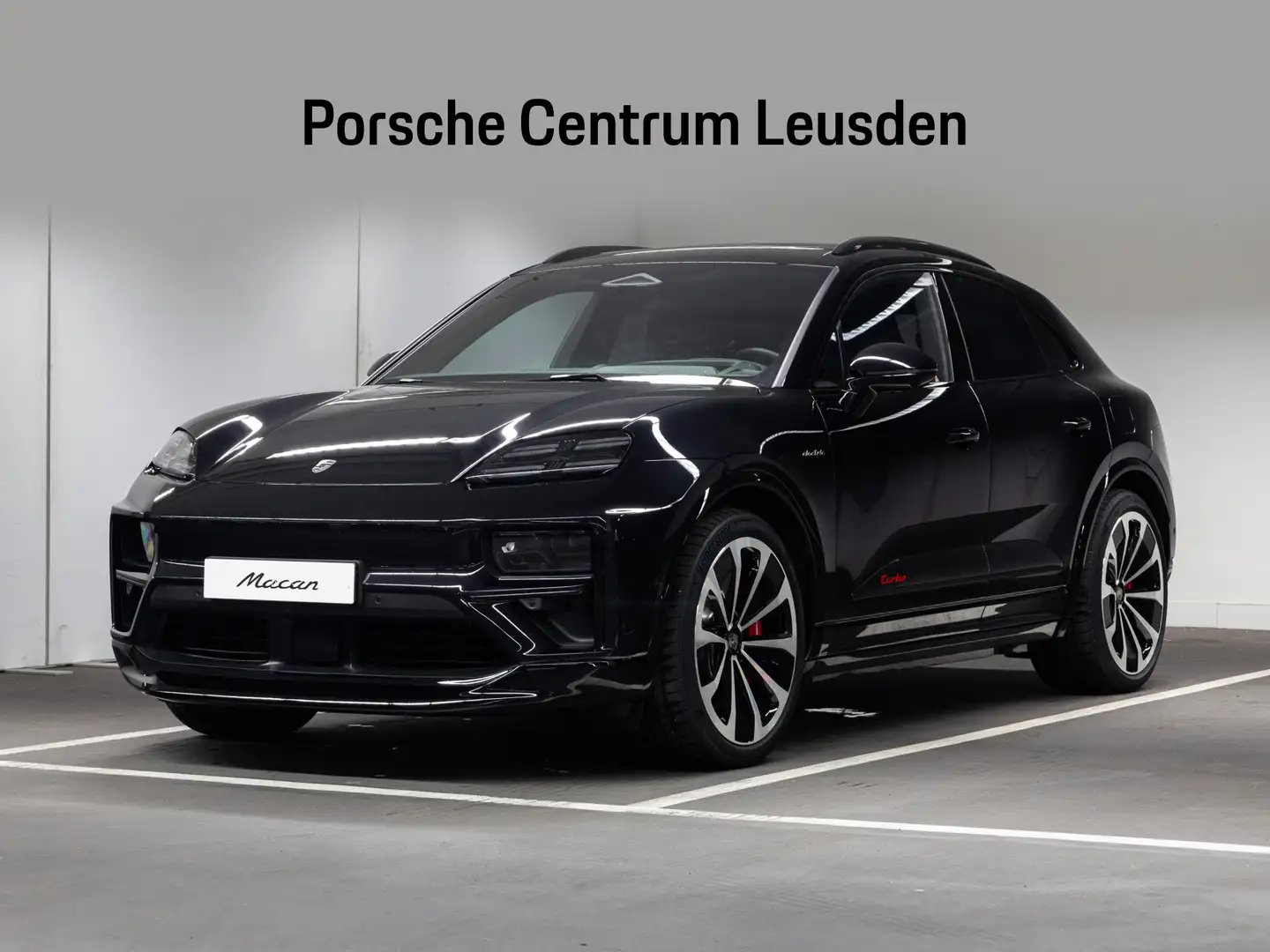Porsche Macan Turbo Schwarz - 1