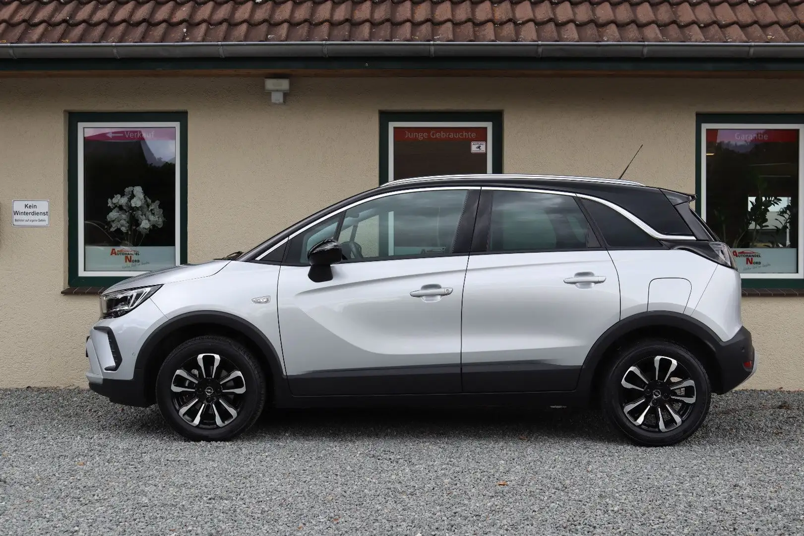 Opel Crossland X Crossland 1.2 T Elegance Panorama/LED/Navi/Rückf Stříbrná - 2