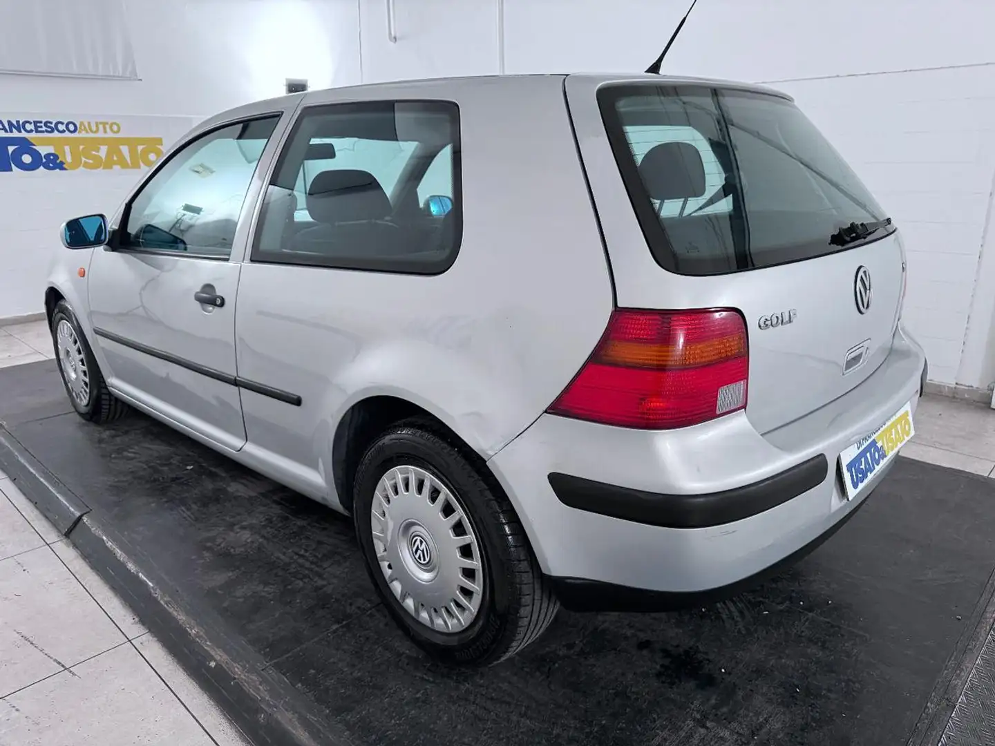 Volkswagen Golf 3p 1.6 Comfortline Argento - 2